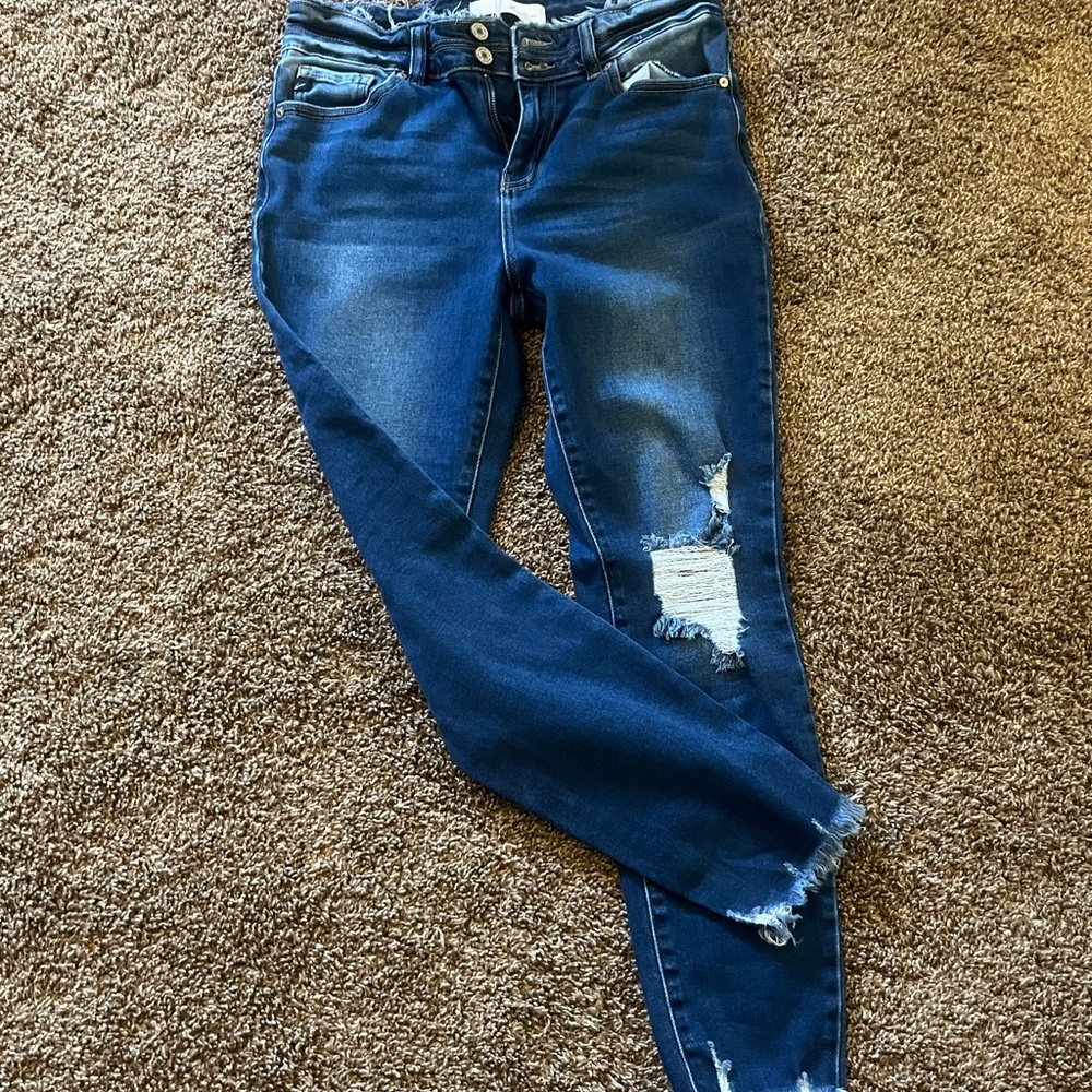 KanCan Blue Ankle Cropped Distressed Jeans